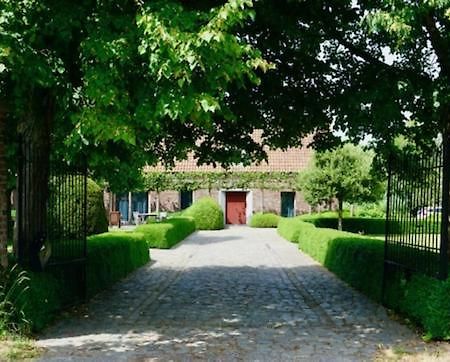 B&B De Hulst Izegem Exterior foto